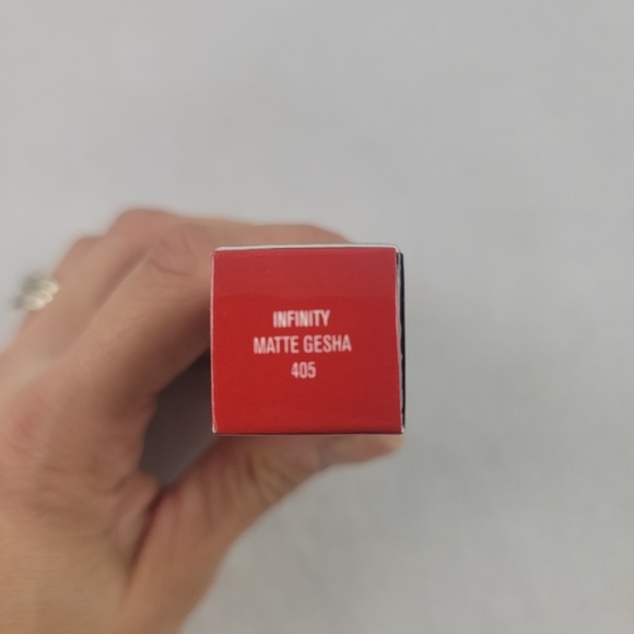 NIB Il Makiage INFINITY LIP CREAM LONG-WEAR MATTE LIP COLOR-Matte Giesha - Picture 8 of 8